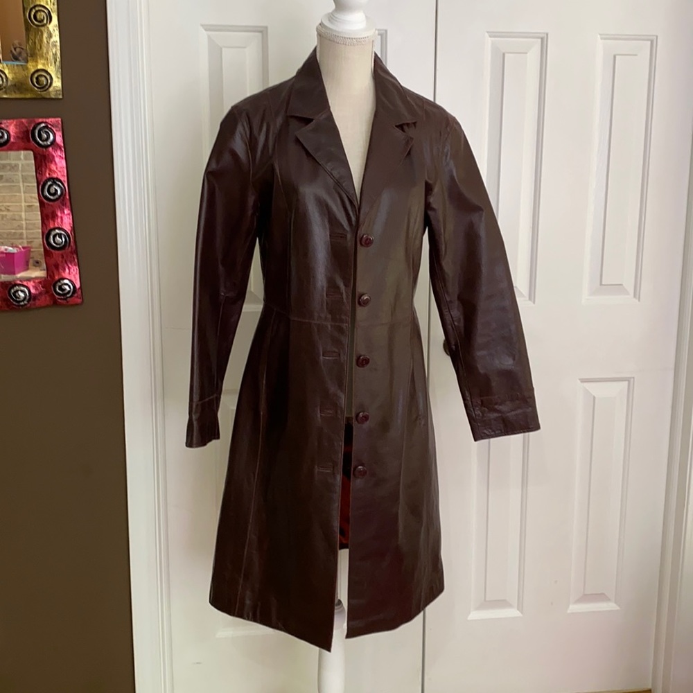 100% leather trenchcoat